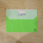 Document folder carrying use