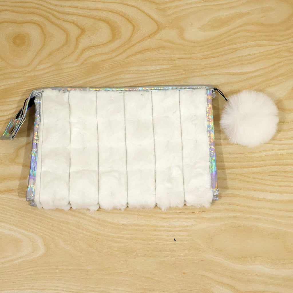 Makeup pouch travel use