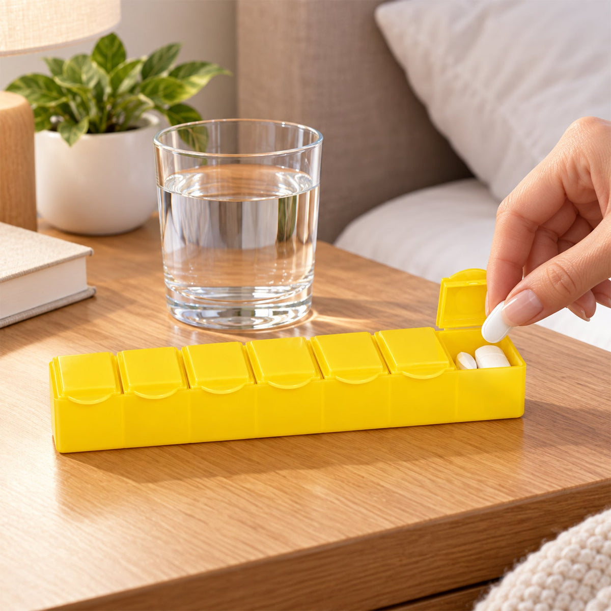 Weekly Pill Organizer – 7 Day Medicine Dispenser with 7 Compartments |